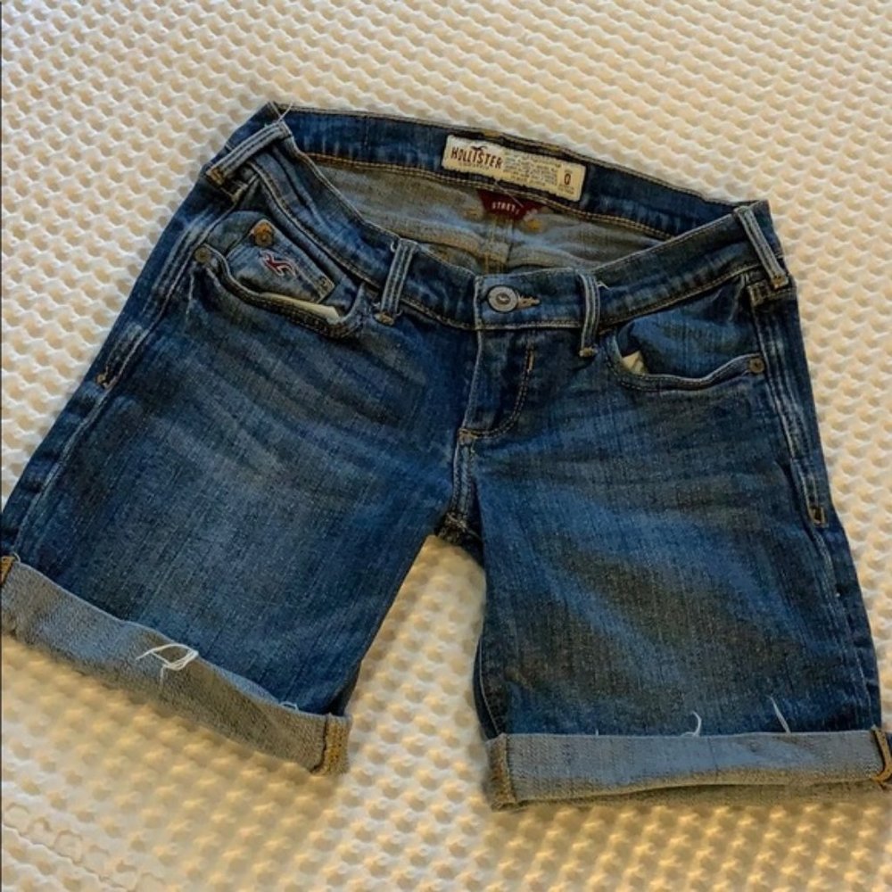 Hollister🌿